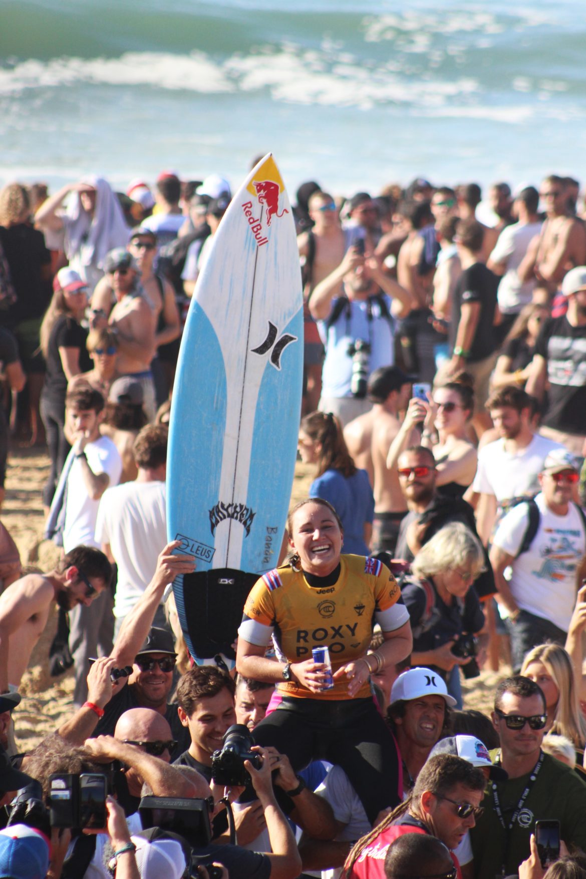 missyfruit-moore-roxy-pro-france-winner